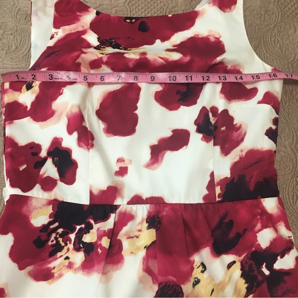 Ann Taylor White w/Deep Blush Florals Sleeveless A-Line Dress Woman’s Size 4 - Picture 4 of 11